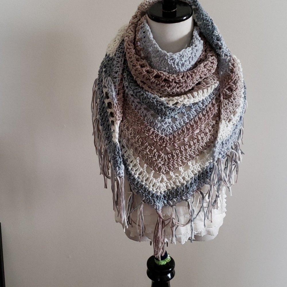 Boho Triangle Scarf/Shawl...NEW